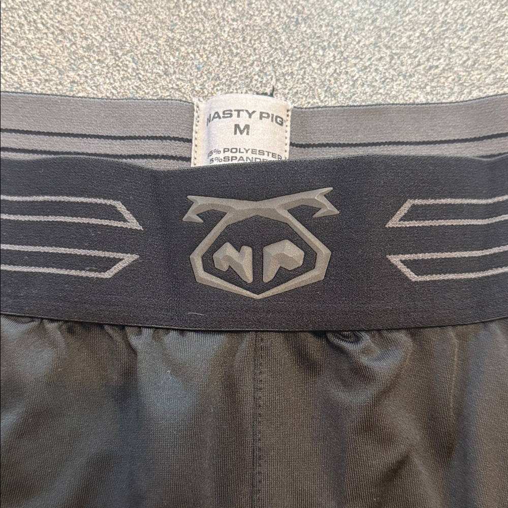 Nasty Pig Rugby Shorts Size Medium - Picture 2 of 4
